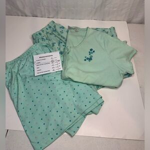 Croft & Barrow 3pc pajama set size Medium in a light green floral/polka dot